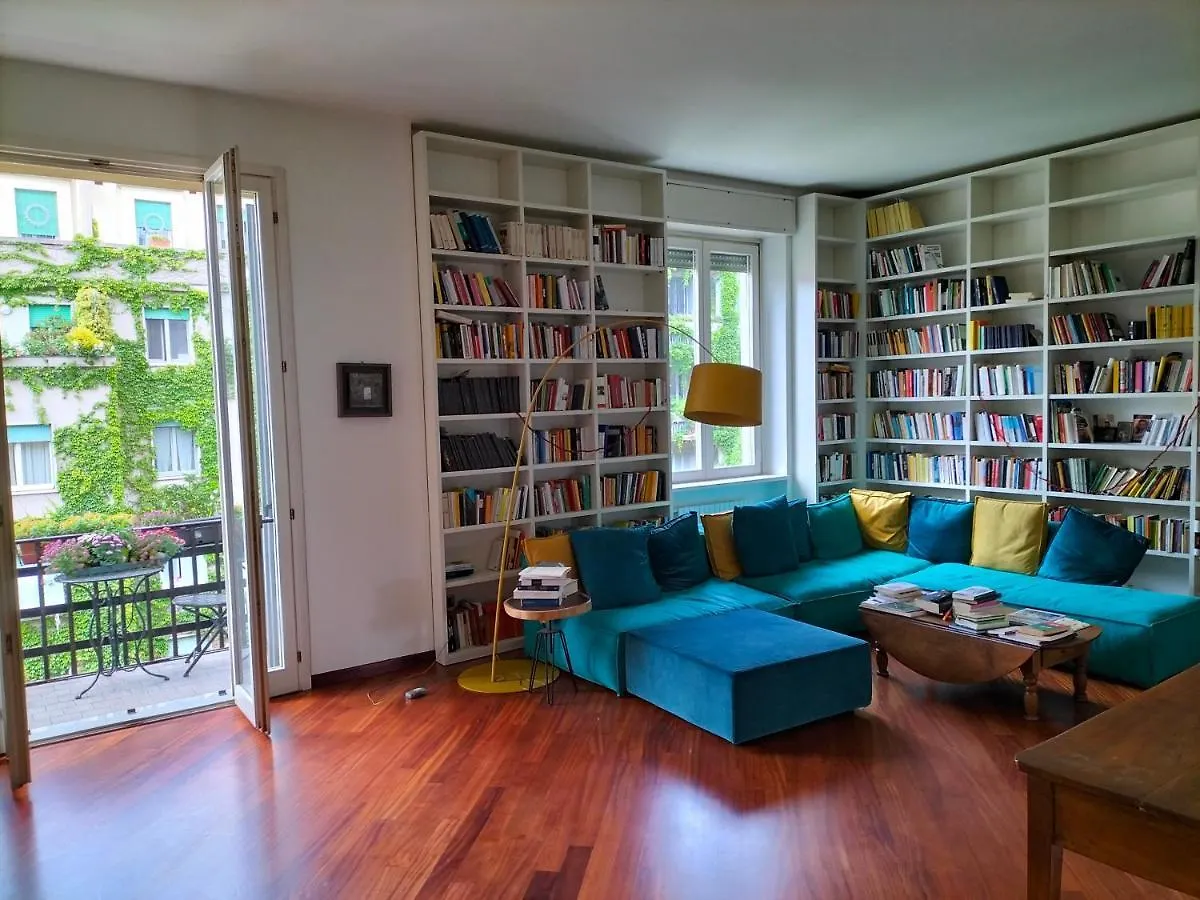 Stanza N. 3 In Appartamento Incantevole Zona Solari Milan Guest house